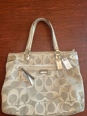 Coach Metallic Signature Tote - Silver Beige